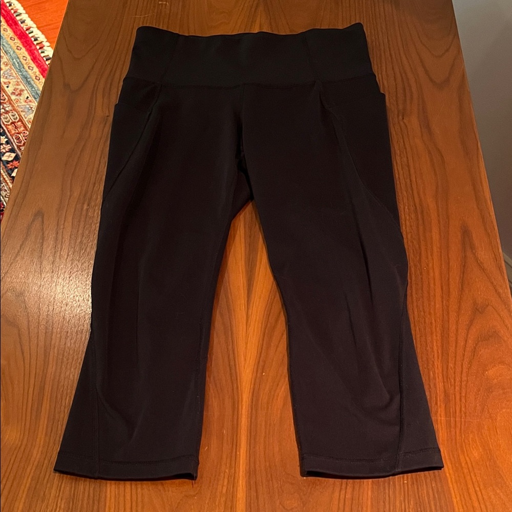 XERSION Capri Black High Rise Leggings Size M - Picture 1 of 12